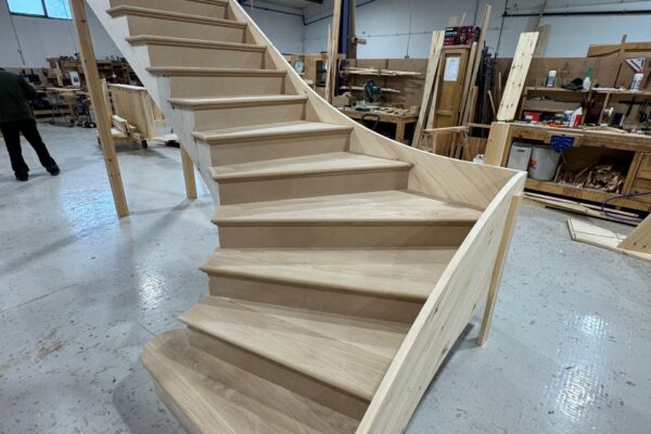 Curved Staircases Manufacturer