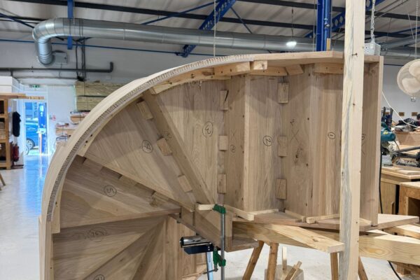 Curved Staircases Manufacturer